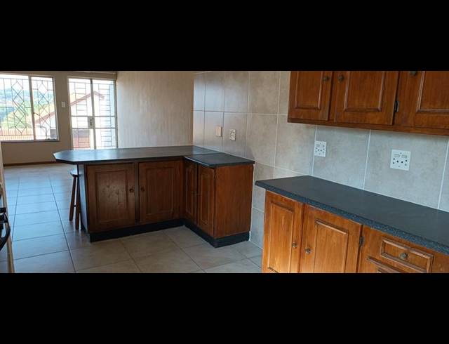 2 BEDROOM PROPERTY TO RENT IN SILVERFIELDS